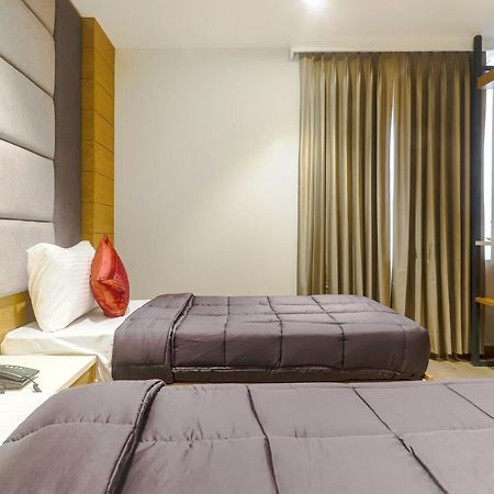 Hotel Bricks, Karol Bagh, New Delhi Exterior photo